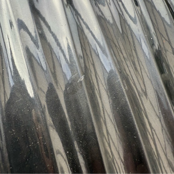 TUMI for DELTA Amenity Travel Kit Hard Case Dark Gray  (Empty) - Picture 3 of 6